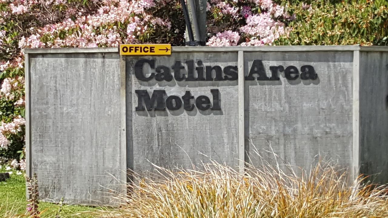 Catlins Area Motel Owaka Exterior photo